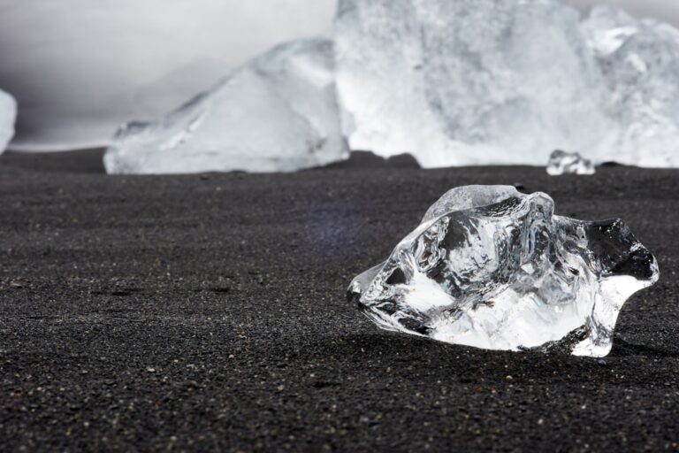 Diament w przyrodzie - Niezwykły proces powstawania i jego geologiczne znaczenie